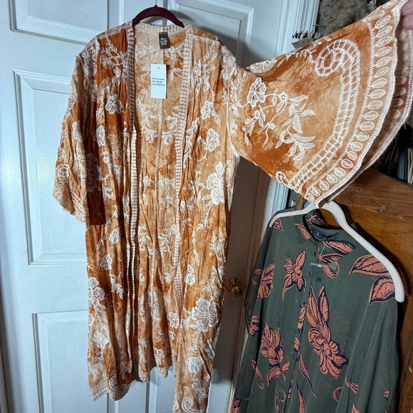 Raj Women's Vibrant Orange duster with embroidered Floral Design and trim - Picture 5 of 5